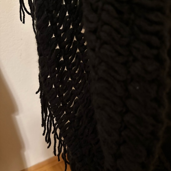 Gray Infinity Scarf - Picture 4 of 7